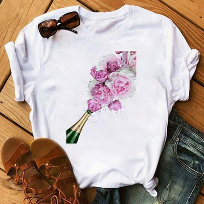 Lisa – Kawaii Kurzarmshirt mit Roségold-Weinglas