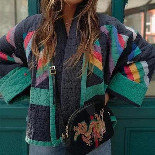 Tara – Lockere Damenjacke mit Vintage-Blumenmuster aus Baumwolle