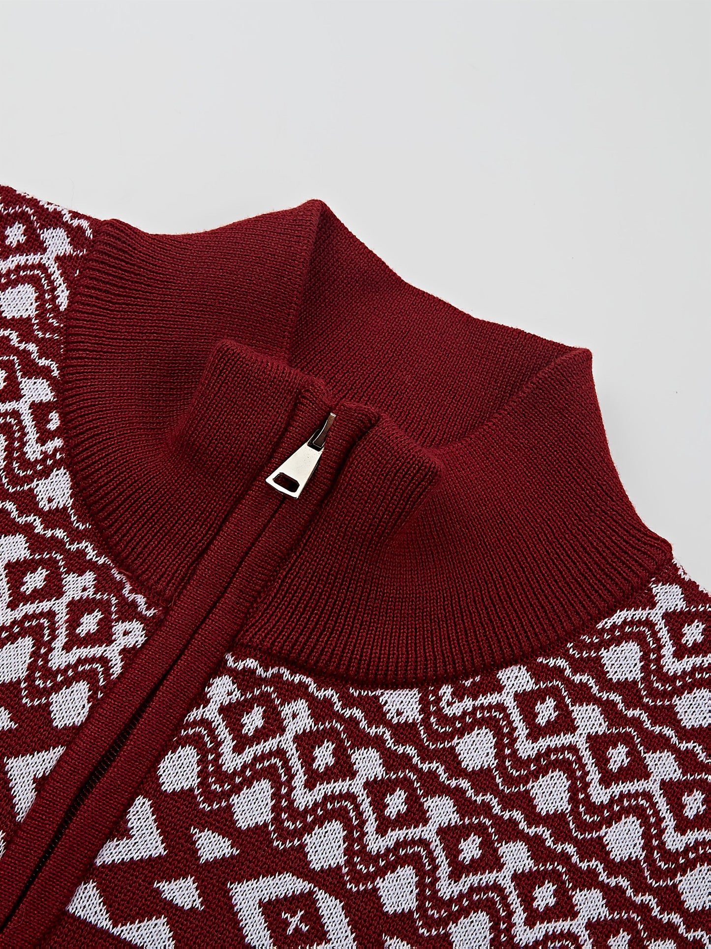 Men's knitted cardigan with reindeer pattern – Christmas style, casual, ideal for autumn and winter