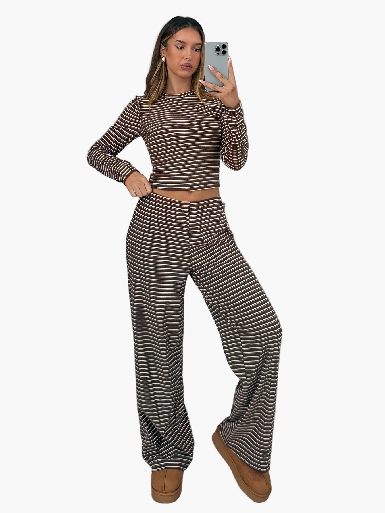 Women's lounge set with stripe pattern – comfortable casual suit with long-sleeve shirt and pants