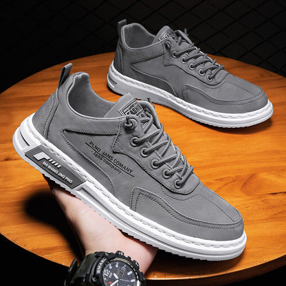 William – Schnür-Sneaker mit Buchstaben-Print und Plattform