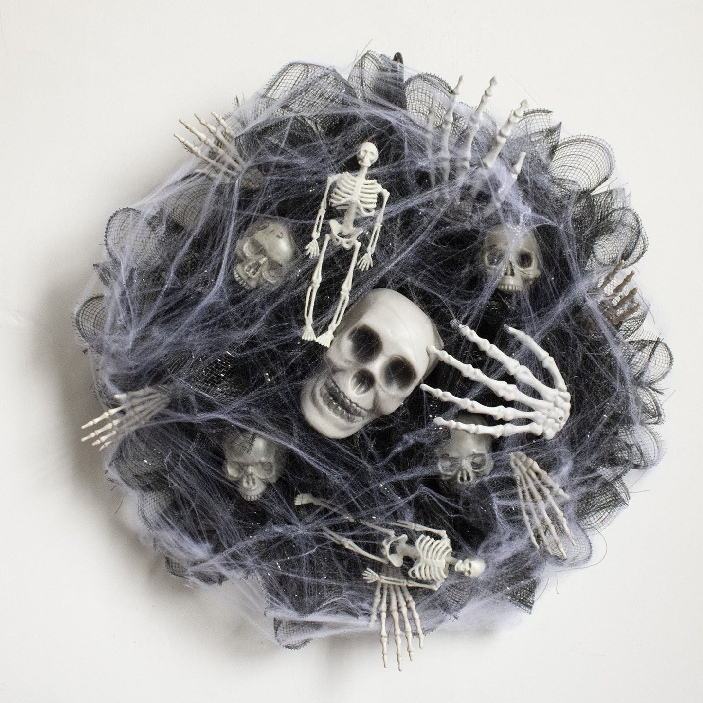 Halloween Door Wreath Skeleton Decoration – Spooky Door Ornament for Halloween Parties & Decor
