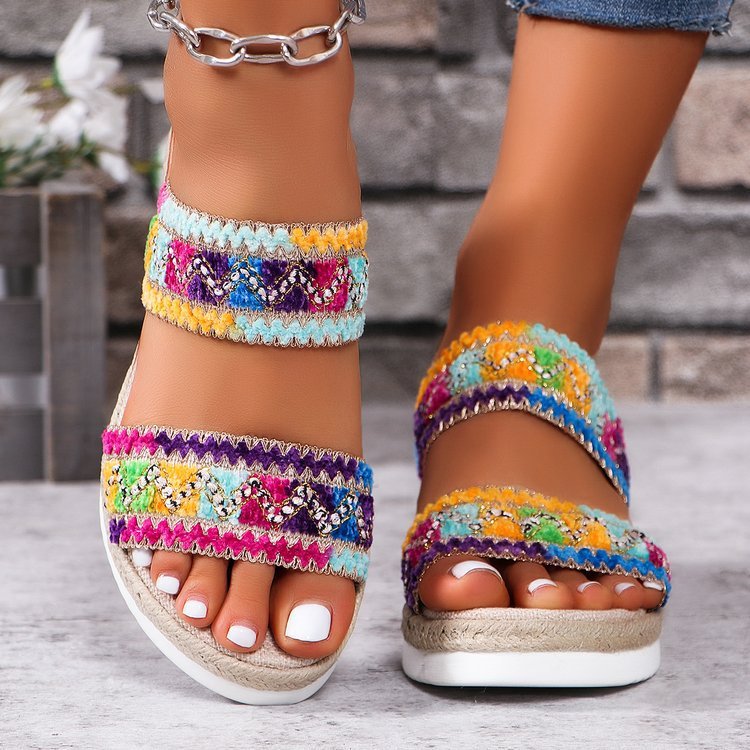 Susan – Ethnische Stil Weichgewebte Sandalen im Sommer mit breiten Riemen
