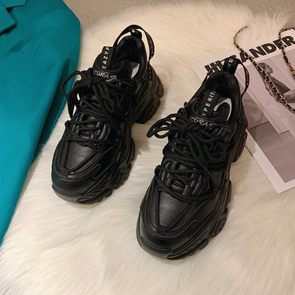 Judith – Modische Damen-Sportschuhe mit Erhöhung