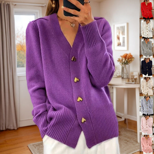 Heather – V-neck knit sweater with button and long sleeves for women