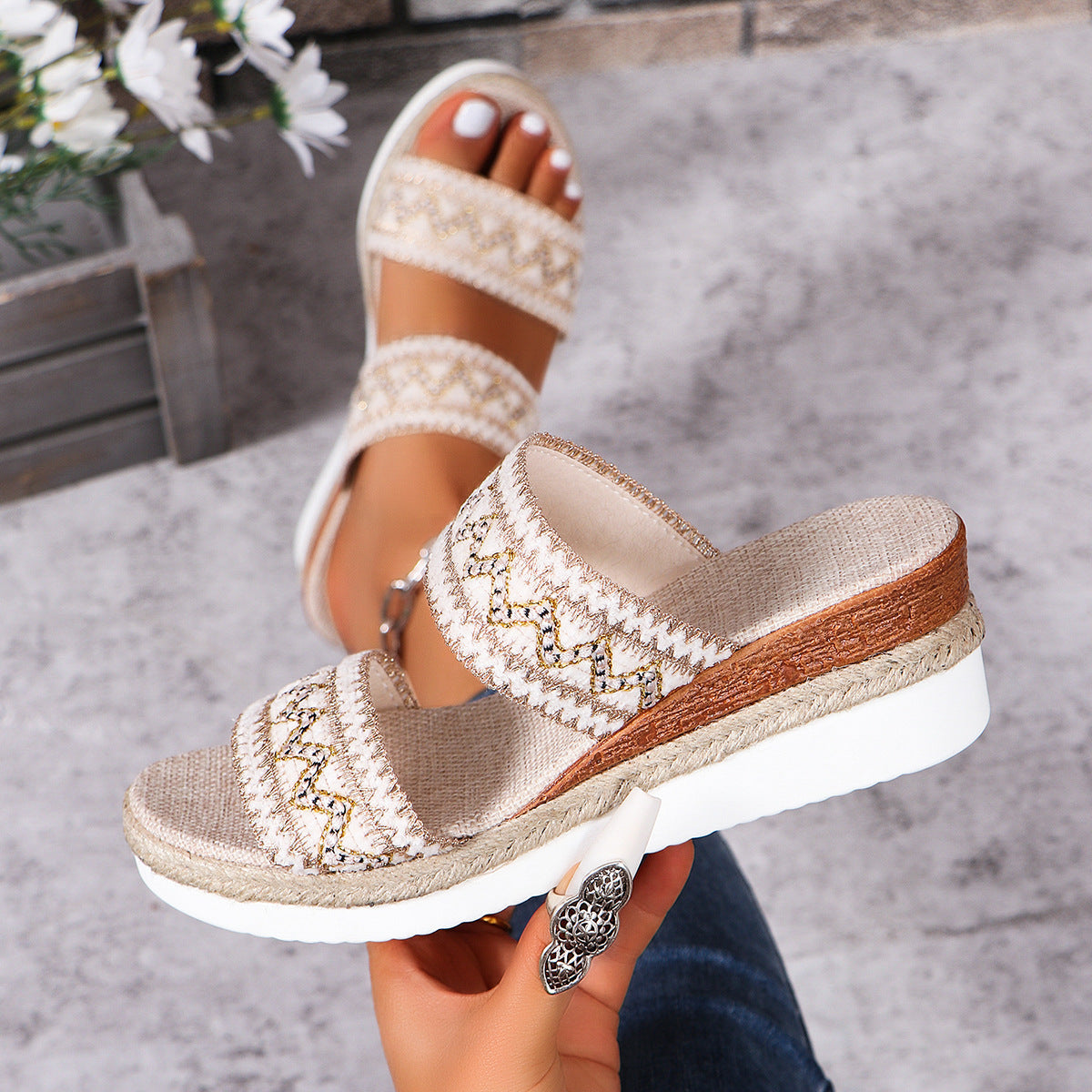 Susan – Ethnische Stil Weichgewebte Sandalen im Sommer mit breiten Riemen
