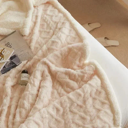 Ultra cozy blanket Sherpa winter blanket for women and men – fluffy sofa blanket for cozy evenings and bedrooms