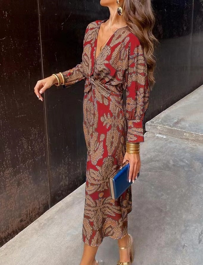 Sophie – Gemaltes V-Ausschnitt Kleid mit neun Viertel Ärmeln