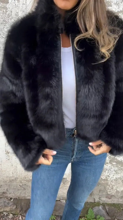 Charlotte – Plüschjacke mit Stehkragen und Reißverschluss