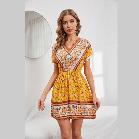 Harriet – Sommerliches Boho-Blumenkleid mit V-Ausschnitt