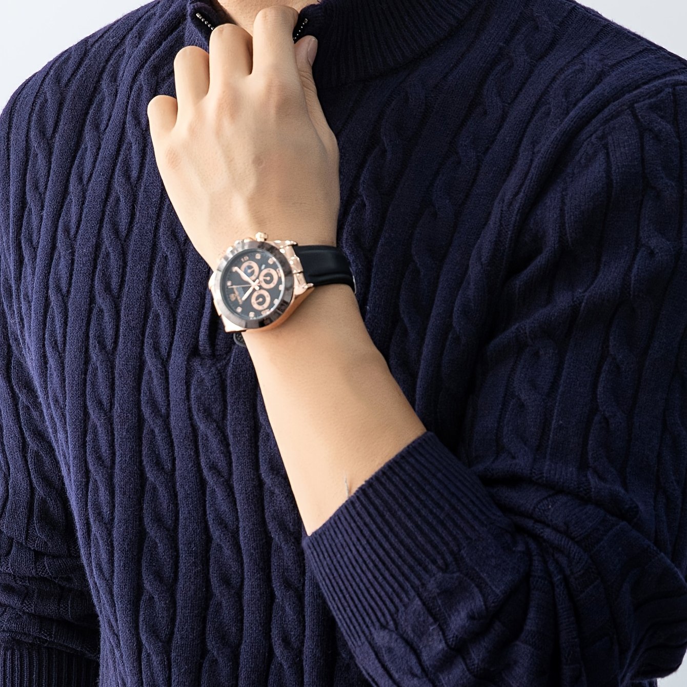 Men's knitted sweater with cable pattern and stand-up collar – fashionable casual style for autumn and winter