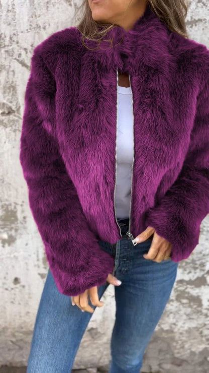 Charlotte – Plüschjacke mit Stehkragen und Reißverschluss