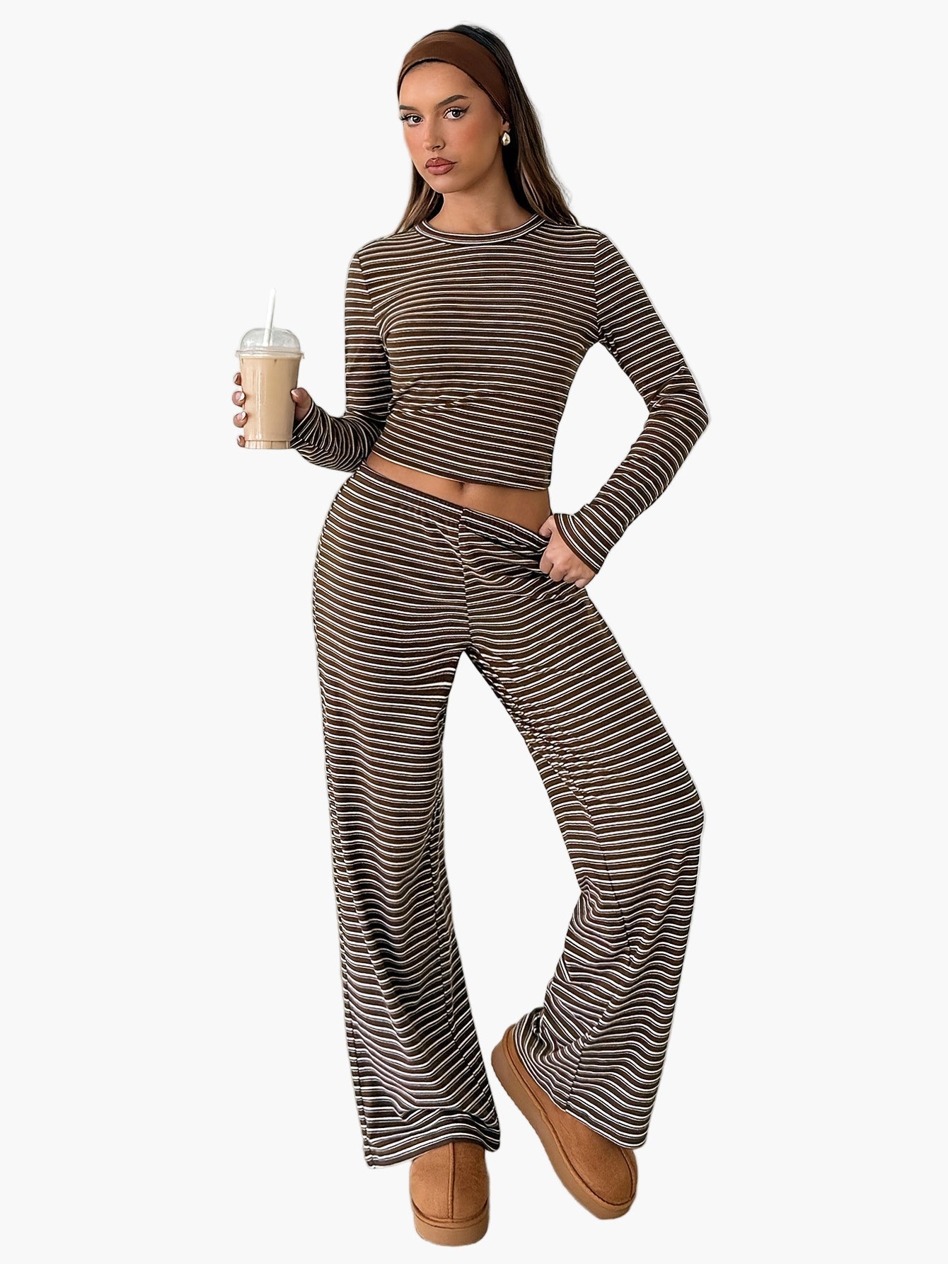 Women's lounge set with stripe pattern – comfortable casual suit with long-sleeve shirt and pants
