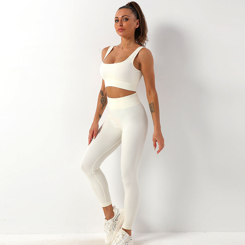 Kim – 2-teiliges nahtloses Yogaset mit sportlichem Hochbund und Bauchhebendem BH