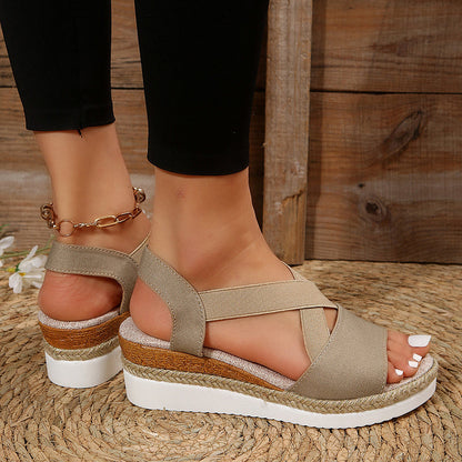 Audrey – Cross-Strap Plateau-Sandalen mit Hanf-Absatz