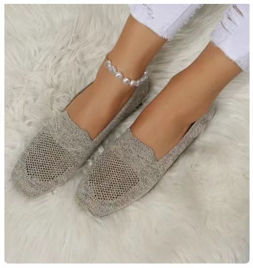 Judith – Flache Damenpumps aus veganem Leder mit quadratischer Zehenpartie
