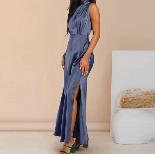 Michelle – Satin dress with stand-up collar