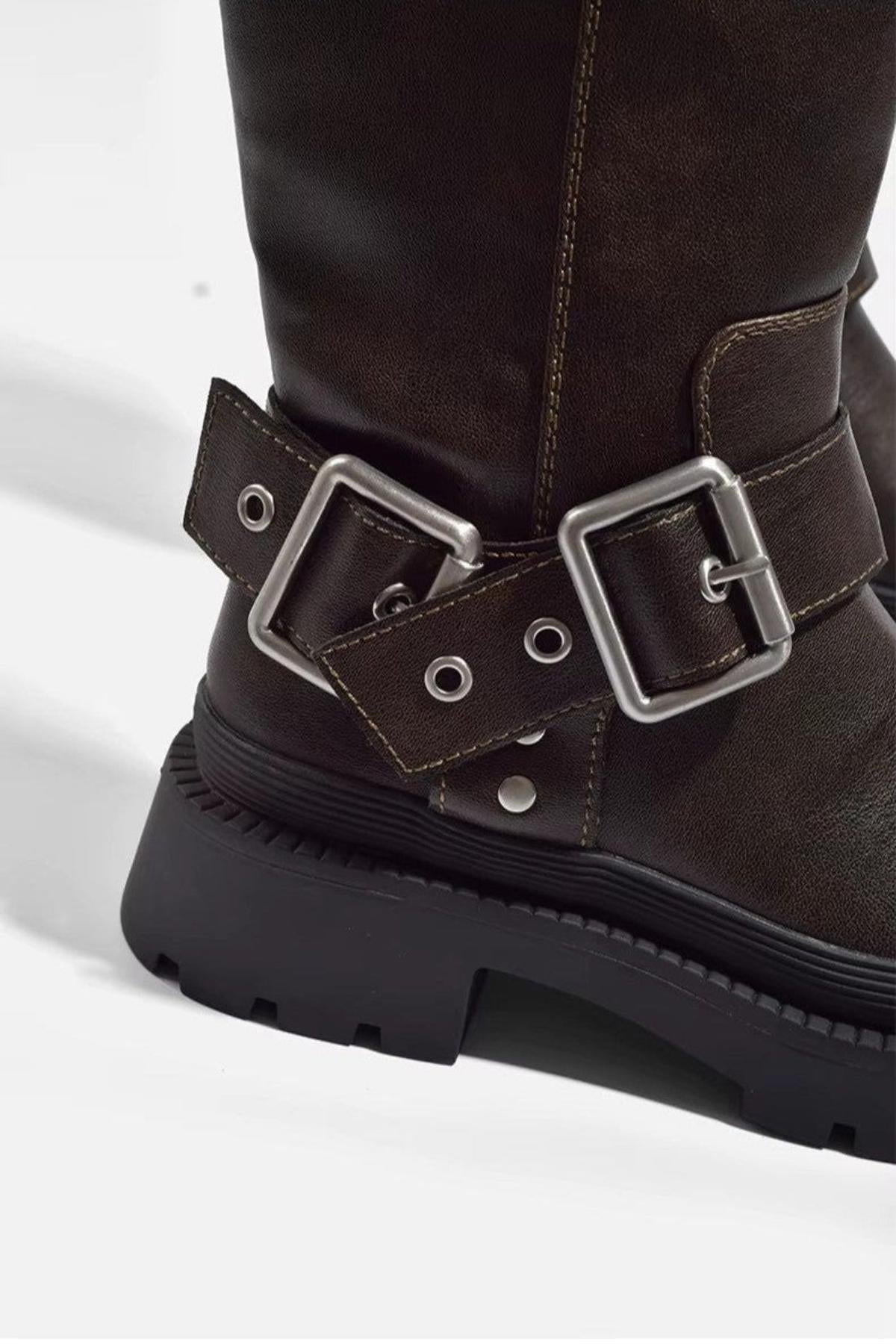 Damen Stiefel mit Schnallen und Blockabsatz – Retro-inspirierte Alltagsboots