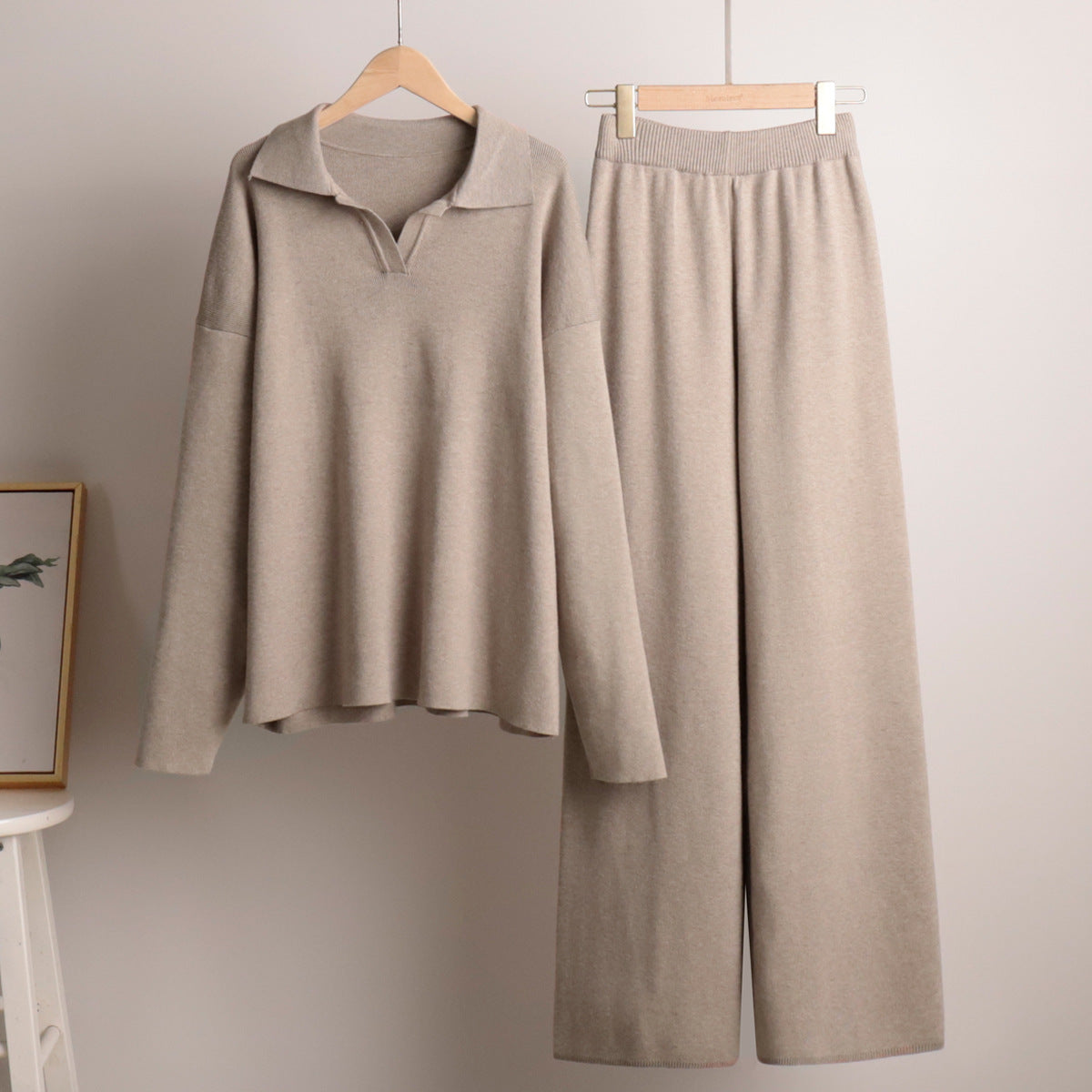 Damen Loungewear Set – Oversize Strickpullover mit Kragen und Weite Hose – Komfortabler Freizeitanzug für Zuhause und Alltag