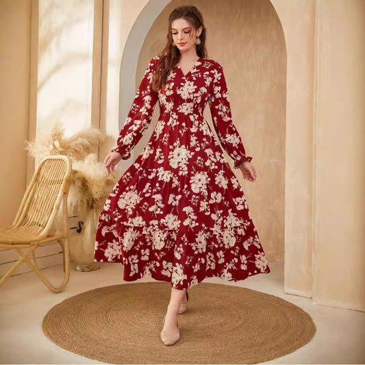 Susan – Schmal geschnittenes Langarmkleid mit V-Ausschnitt