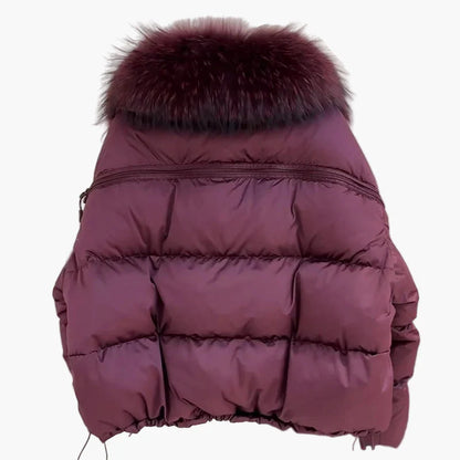 Women's winter quilted jacket with hood and luxurious fur collar, fashionable and warm for everyday and leisure use