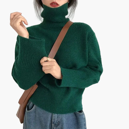 Women's knitted sweater with turtleneck – fashionable autumn & winter style for everyday and office