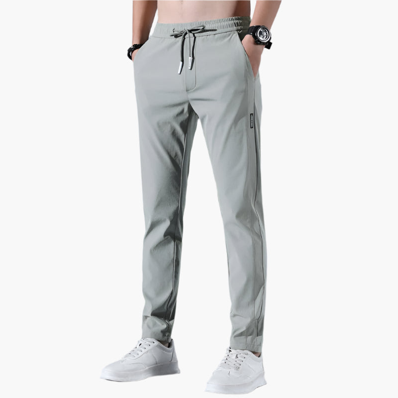 Herren Jogginghose – Schlanker Tapered Fit – Bequeme Freizeithose mit Elastikbund