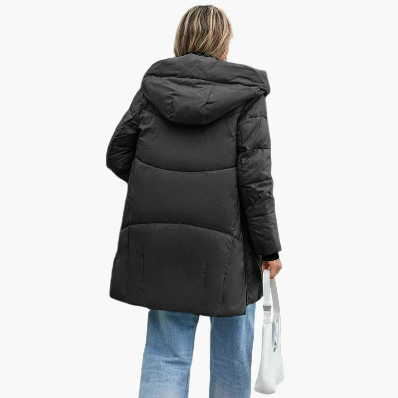 Women's quilted coat with hood – fashionable winter coat for everyday and leisure use