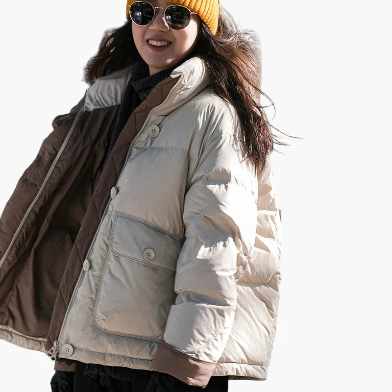 Women's winter quilted jacket with hood, fashionably loose, ideal for everyday and outdoor use