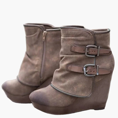 Damen Keilabsatz Stiefeletten mit Schnallen – Modische Freizeit Boots
