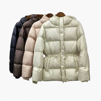 Women's winter quilted jacket with hood – fashionable outdoor jacket for cold days