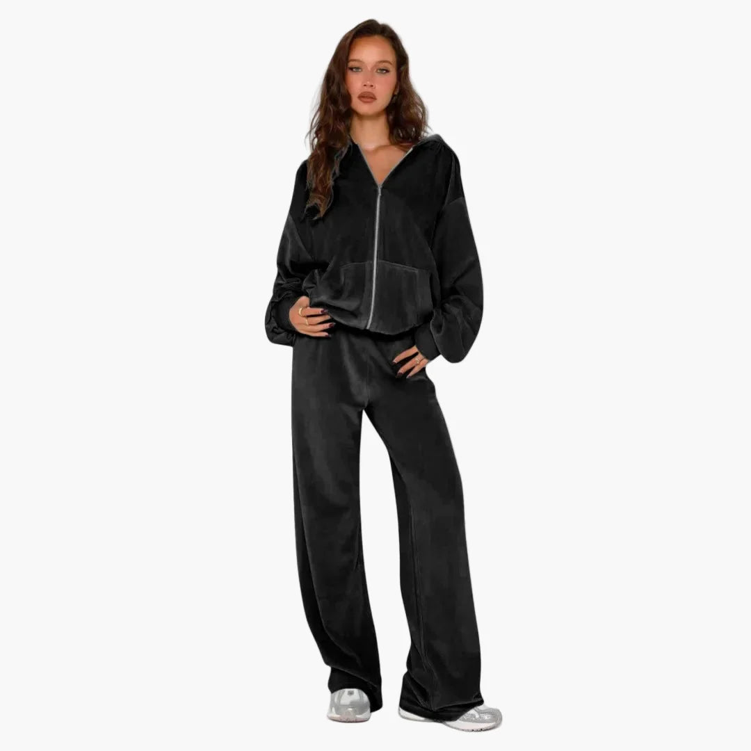Women's Two-Piece Casual Outfit with Hoodie – Trendy Lounge Set in Oversize Style