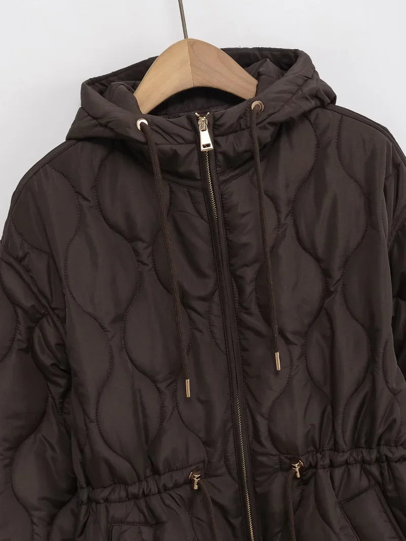 Women's quilted jacket with hood – fashionable transitional jacket for autumn and winter