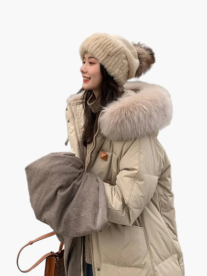 Women's winter parka with hood and fashionable design – perfect for cold days