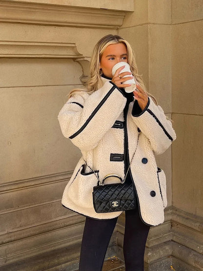 Women's Oversize Teddy Jacket with Contrast Details – Trendy Street Style for Autumn and Winter