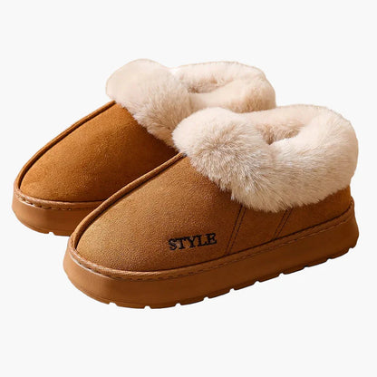 Women's winter slippers with fur collar and non-slip sole – stylish and warm slippers for home