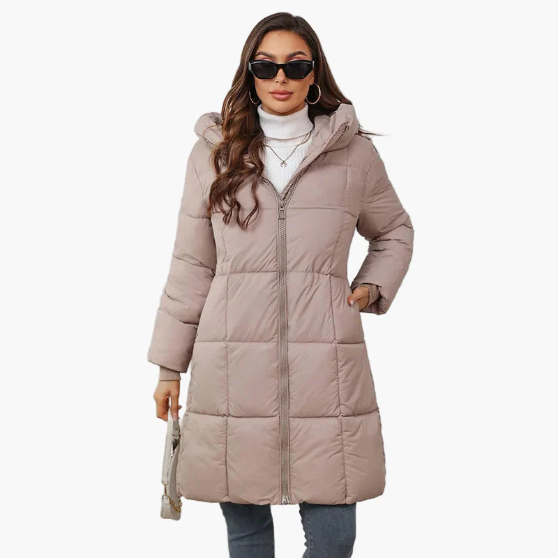 Women's winter quilted coat with hood – fashionable outdoor parka for cold days