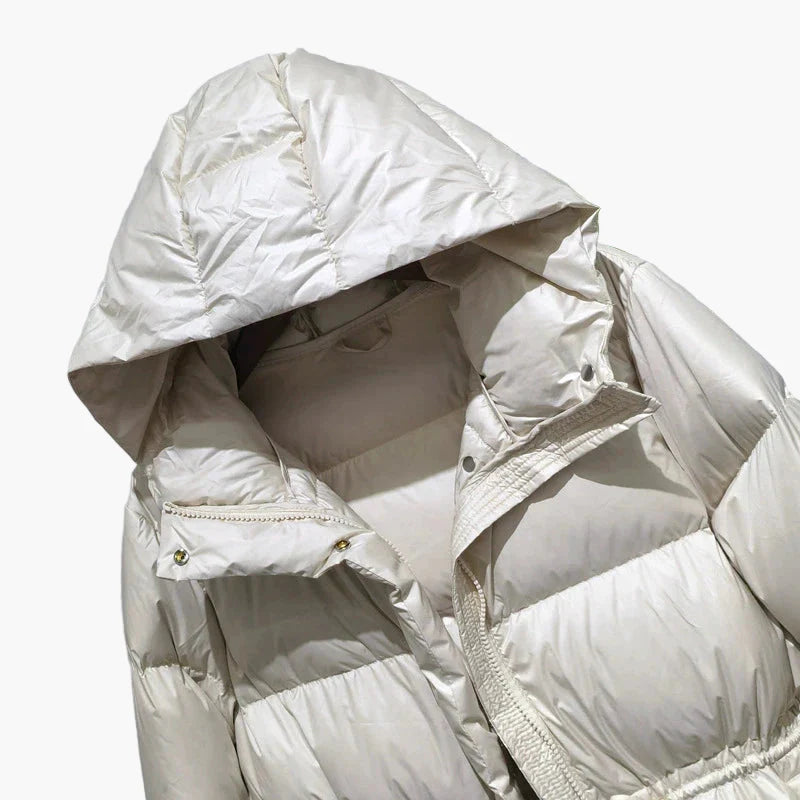 Women's winter quilted jacket with hood – fashionable outdoor jacket for cold days