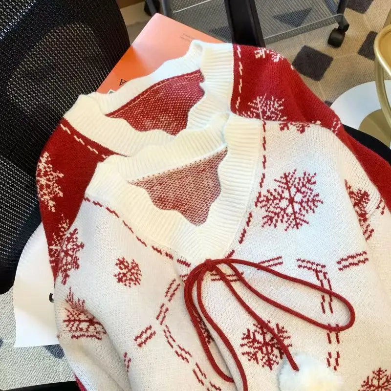 Women's Winter Cardigan with Snowflake Pattern – Festive Knit Sweater for Cozy Occasions