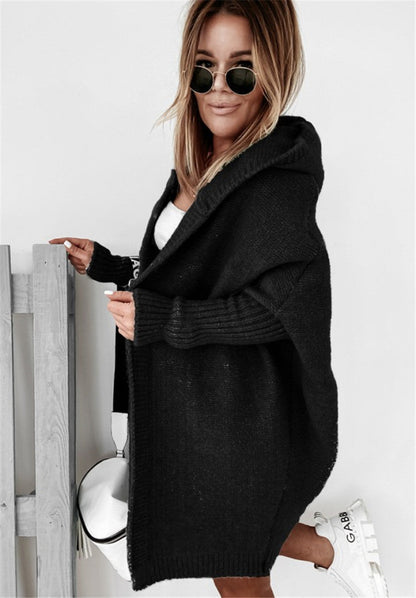 Audrey – Gestrickte Damen-Cardigan mit Kapuze