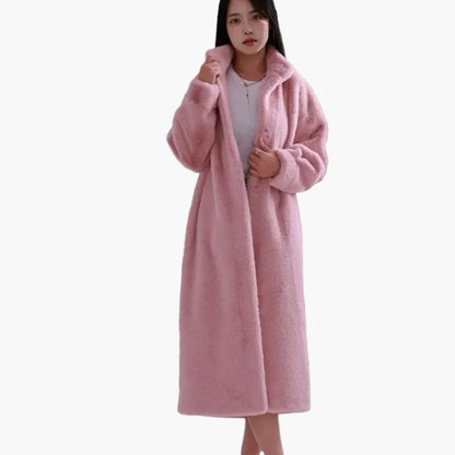 Women's Elegant Long Winter Coat Cozy Style for Everyday and Leisure