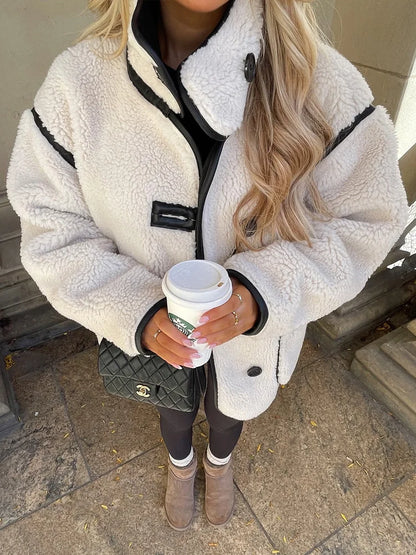 Women's Oversize Teddy Jacket with Contrast Details – Trendy Street Style for Autumn and Winter