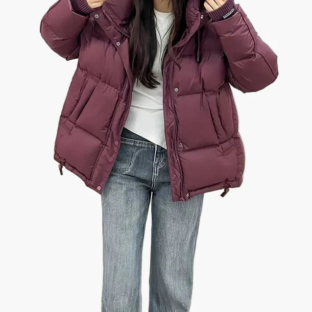 Women's winter quilted jacket with hood – fashionable warm outdoor jacket for everyday and leisure use
