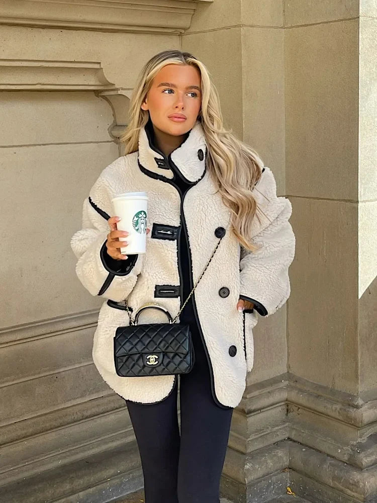 Women's Oversize Teddy Jacket with Contrast Details – Trendy Street Style for Autumn and Winter
