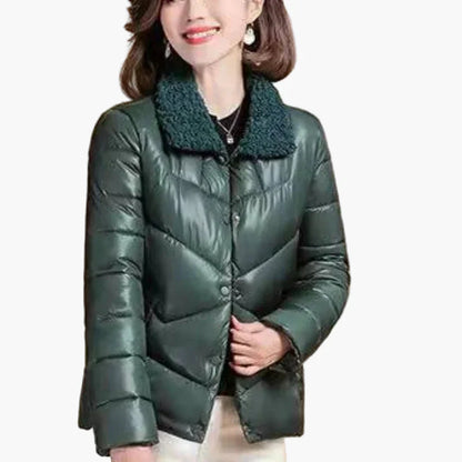 Women's winter quilted jacket with fashionable collar – elegant outdoor jacket for cold days