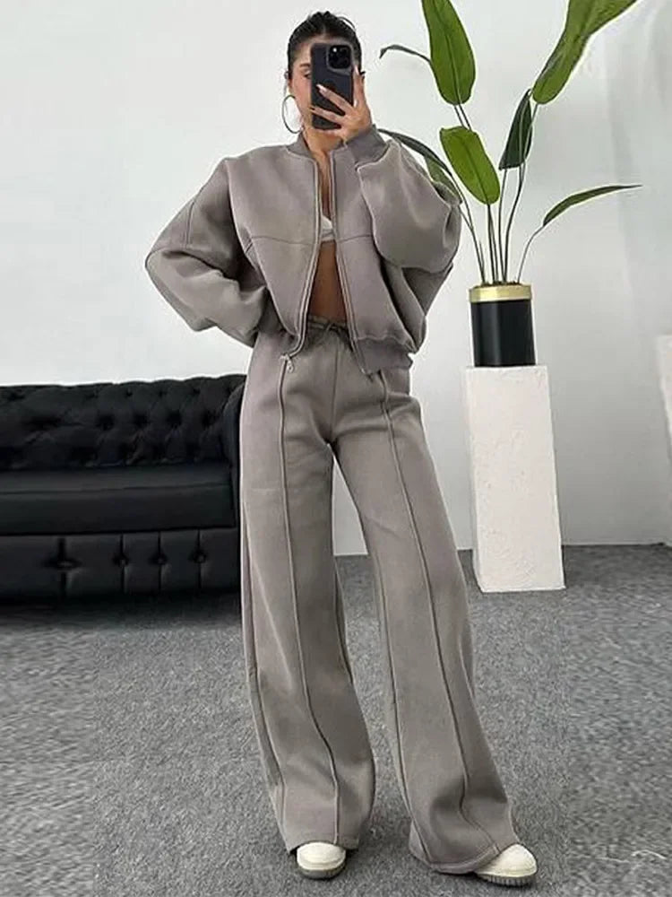 Women's Oversize Casual Suit Two-Piece with Wide Pants and Zipper Jacket – Casual Streetwear Look