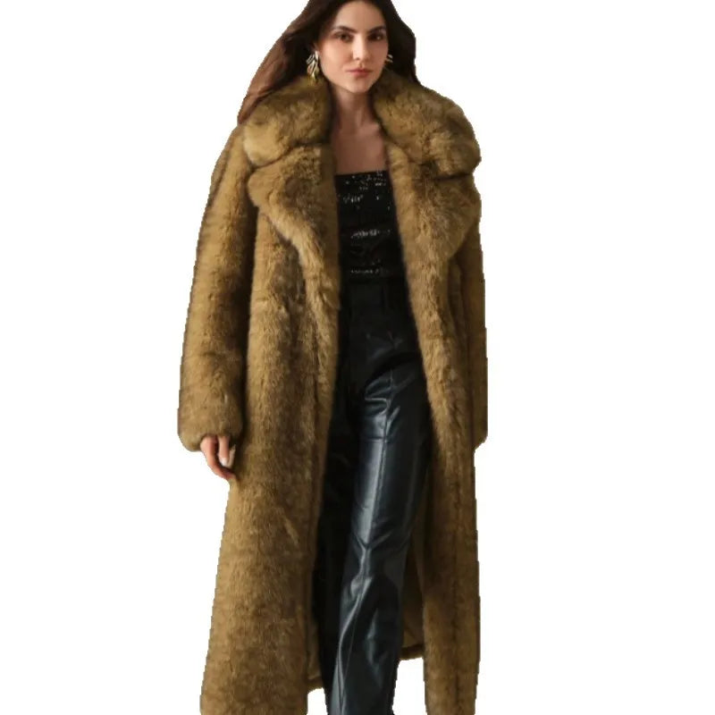 Women's maximalist oversized faux fur coat for luxurious winter look – fashionable statement coat for cold days