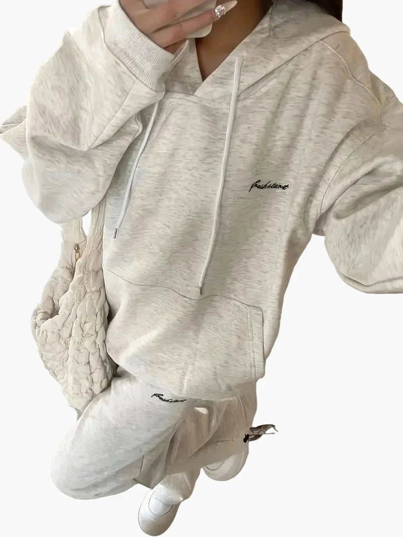 Women's Oversize Casual Set Hoodie and Jogging Pants – Comfortable Street Style Look