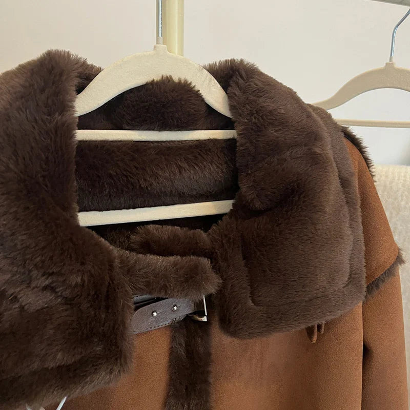 Women's winter jacket in casual pilot style – fashionable short jacket for everyday and leisure use