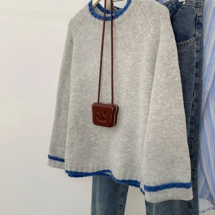 Women's sweater in casual look with crew neckline – fashionable leisure style for everyday use